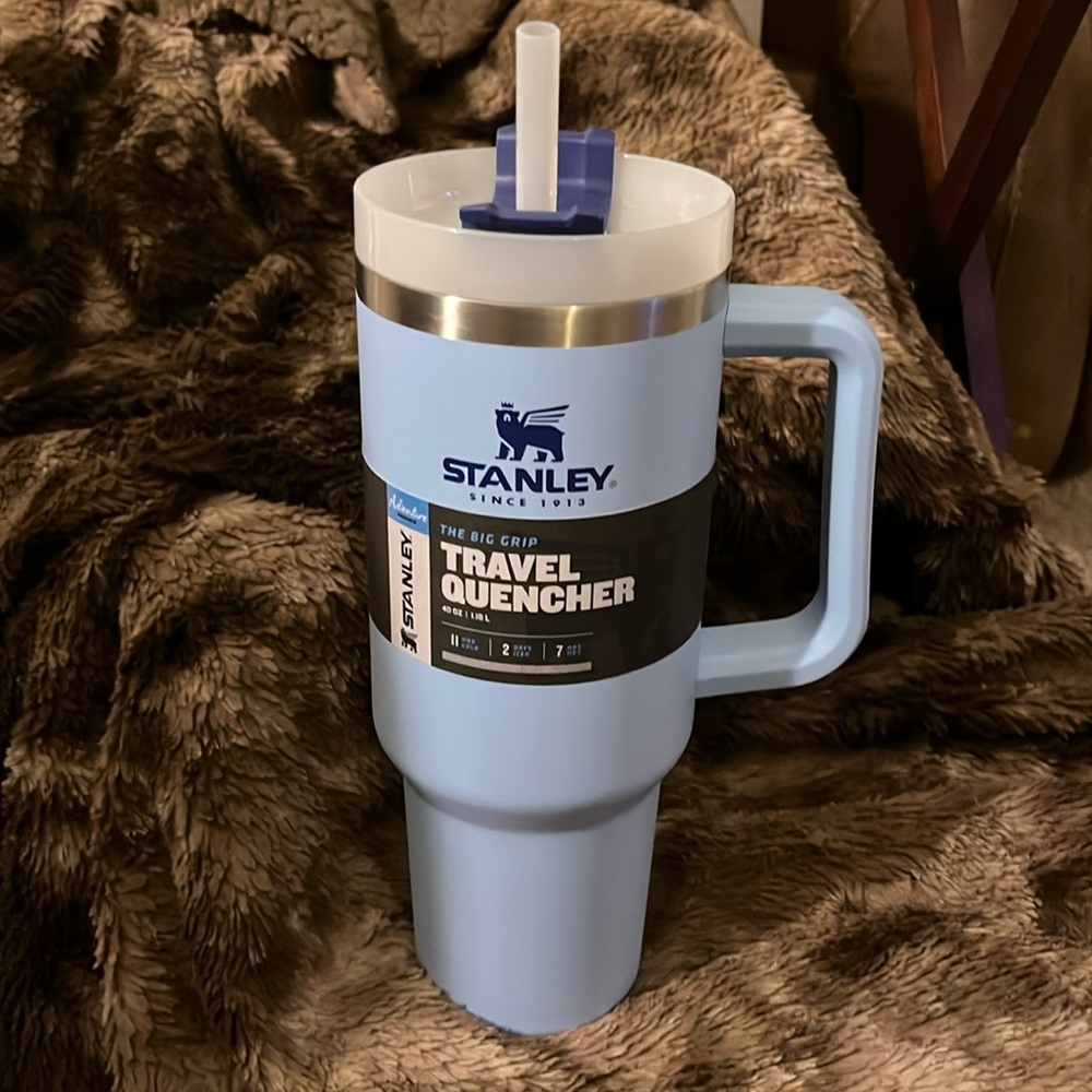 NWT Stanley Adventure Quencher Tumbler 40oz - Cornflower Blue - rare (retired)